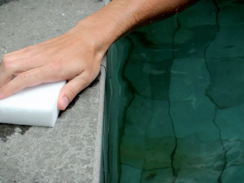 Éponge magique pour piscine