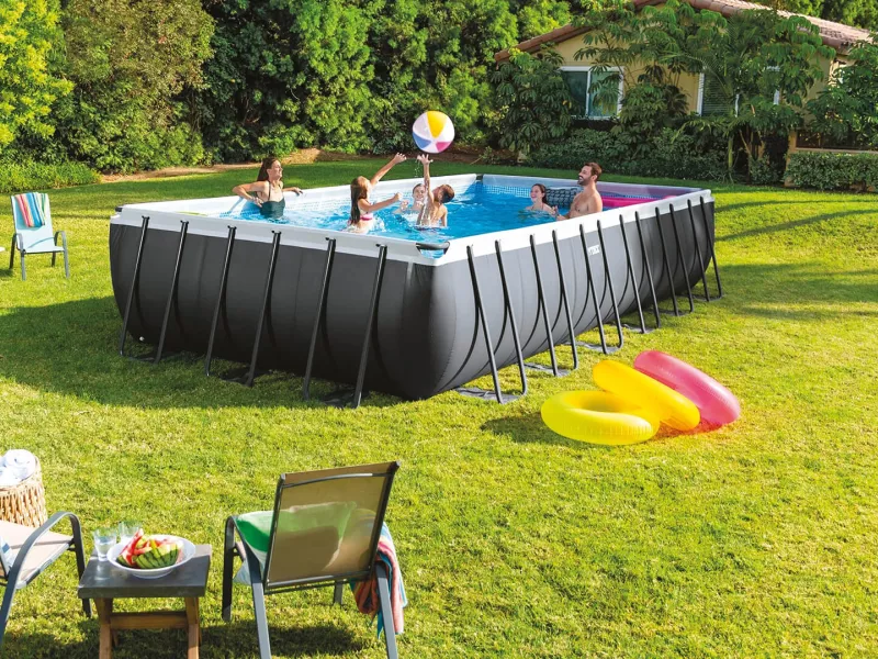 Mobilier de piscine